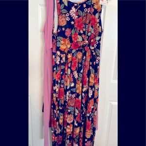 Retro floral nursing maxi
